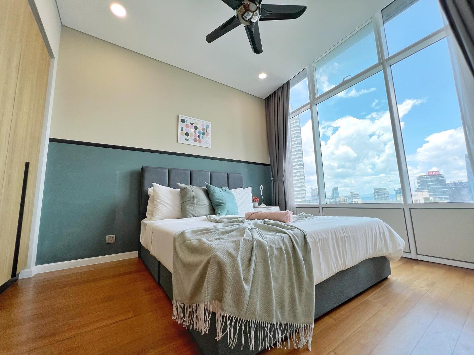 קואלה לומפור Sky Suites Leisure 3Br Suite At Klcc מראה חיצוני תמונה
